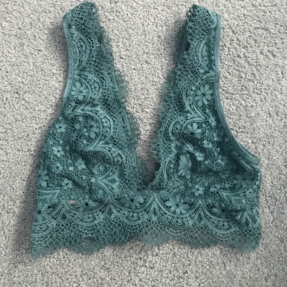 NWOT TEAL VS BRALETTE XS
